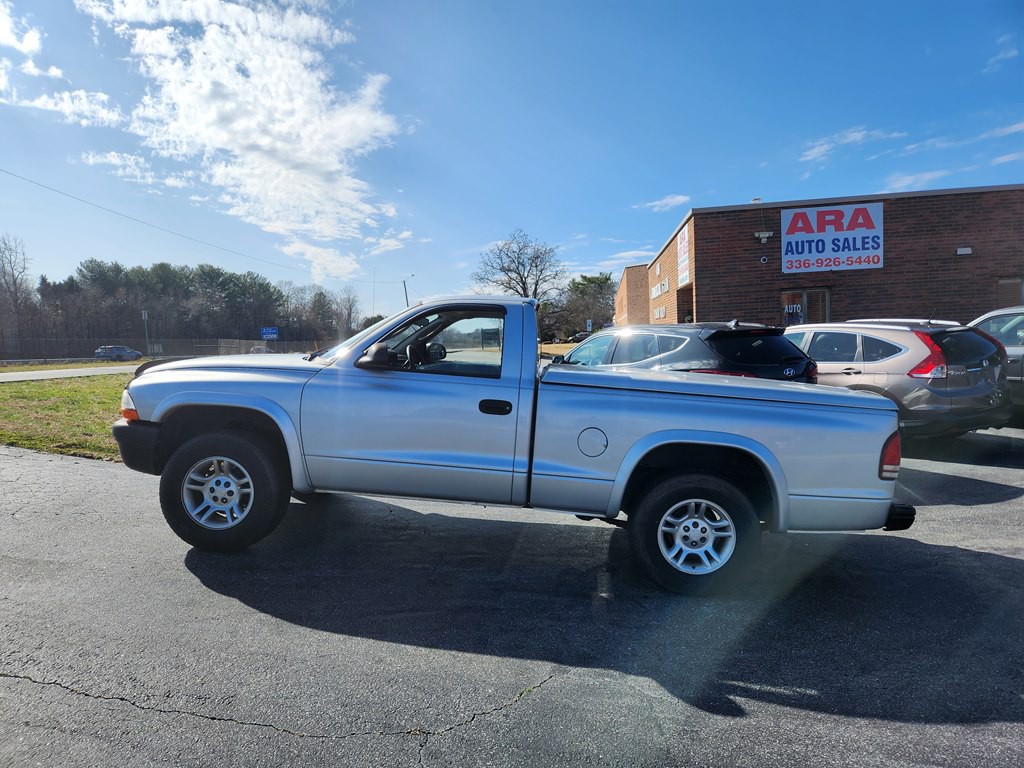 2003 Dodge Dakota Image 8