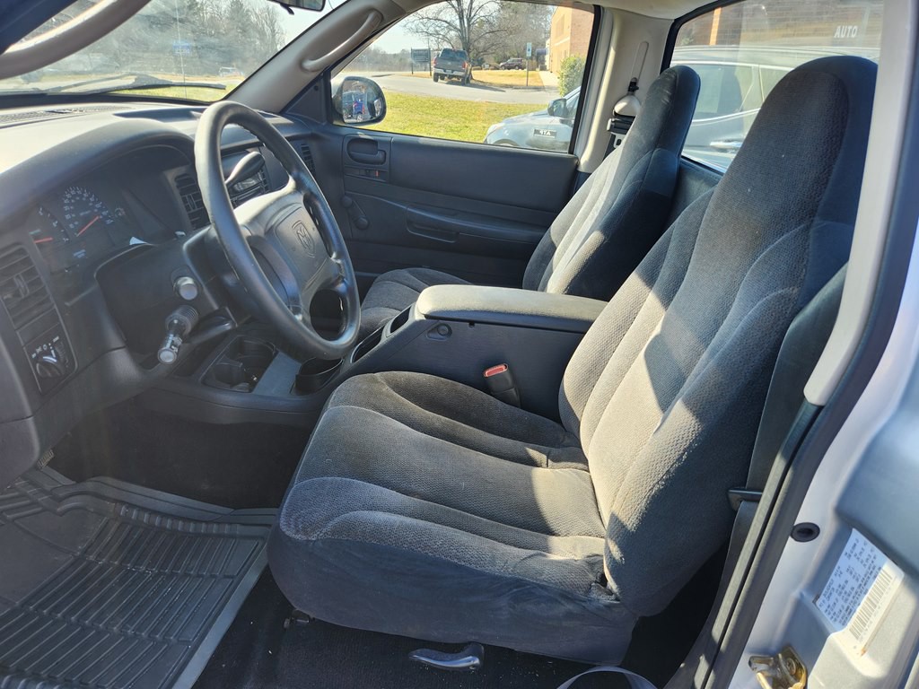 2003 Dodge Dakota Image 10