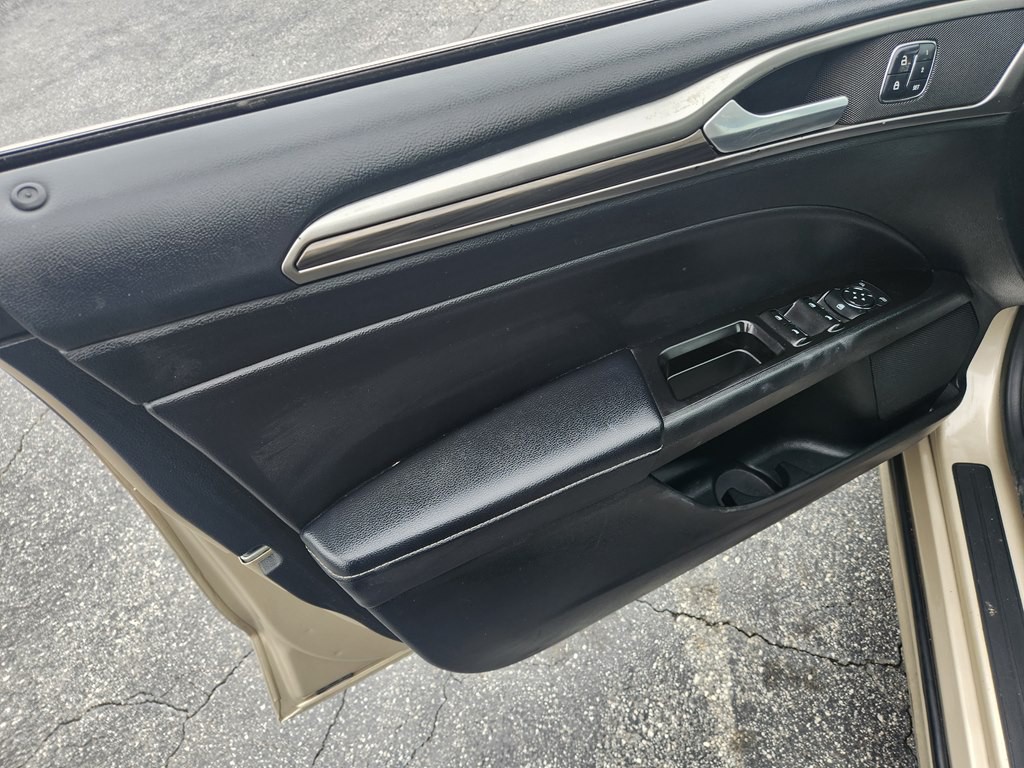 2017 Ford Fusion Image 8