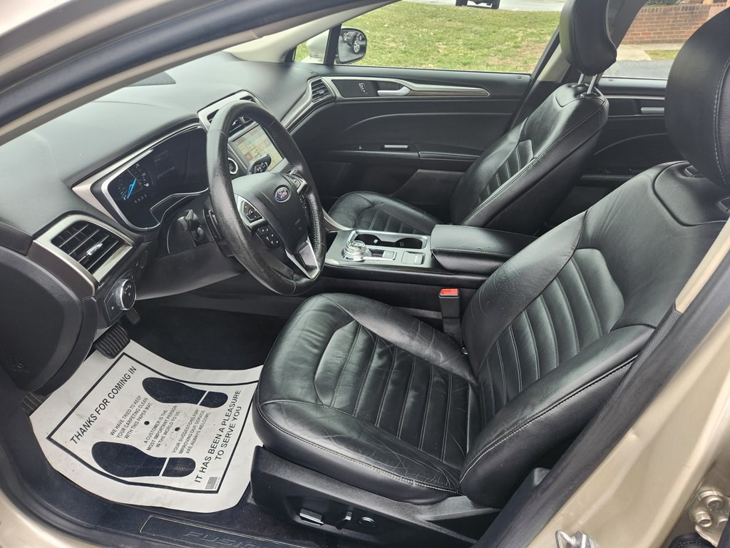 2017 Ford Fusion Image 9