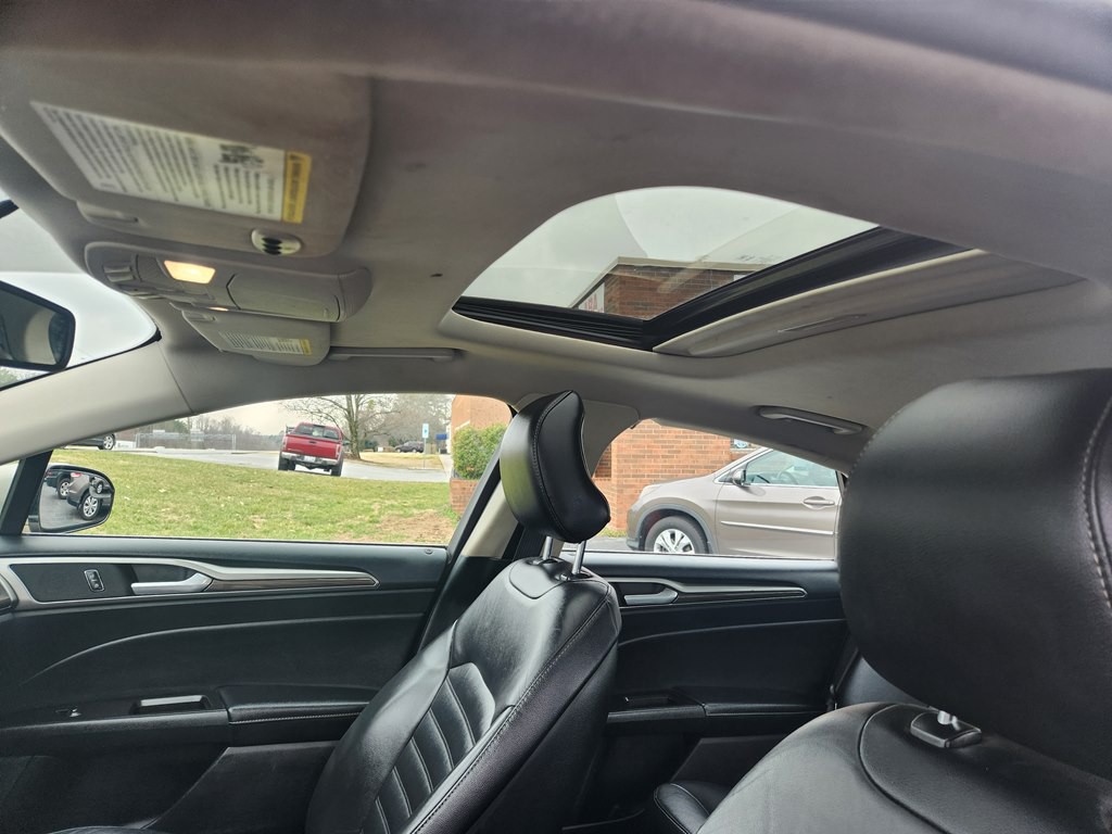 2017 Ford Fusion Image 10