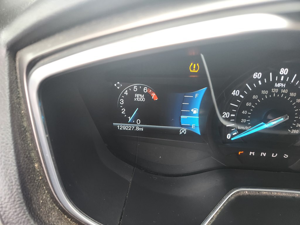 2017 Ford Fusion Image 16