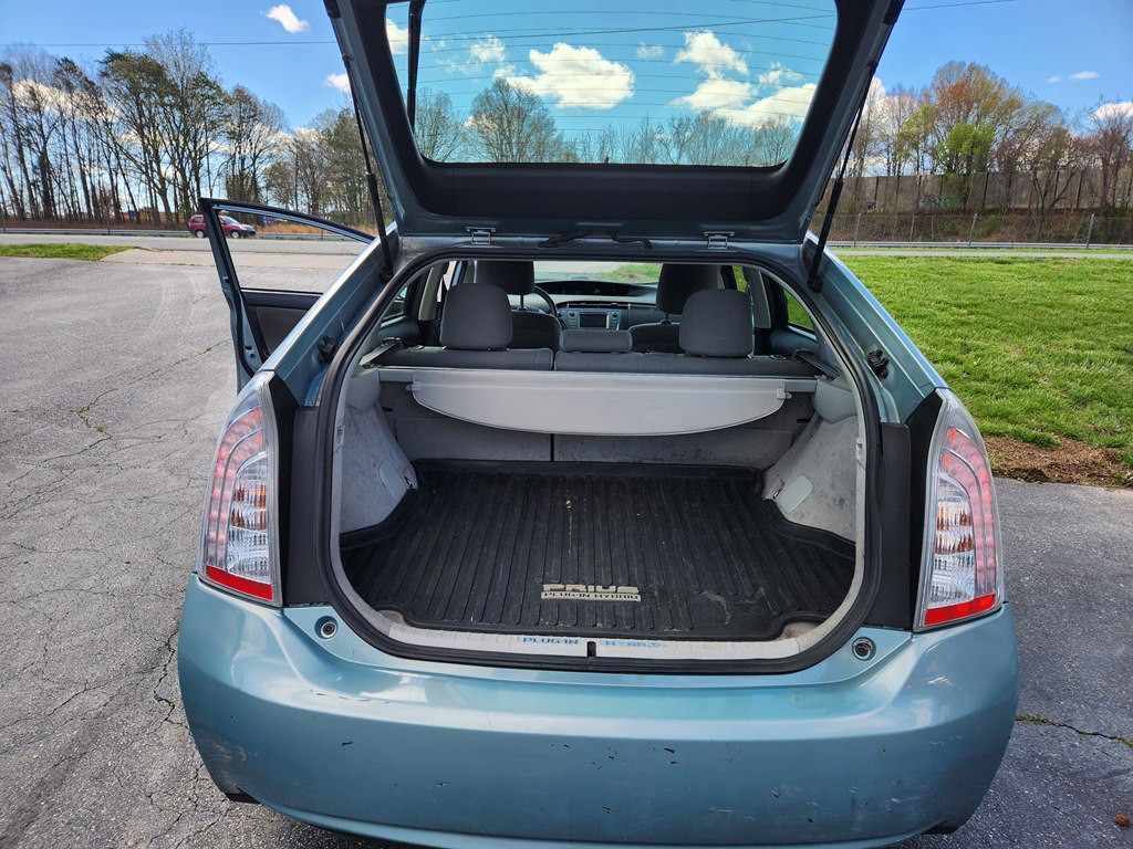2012 Toyota Prius Image 13