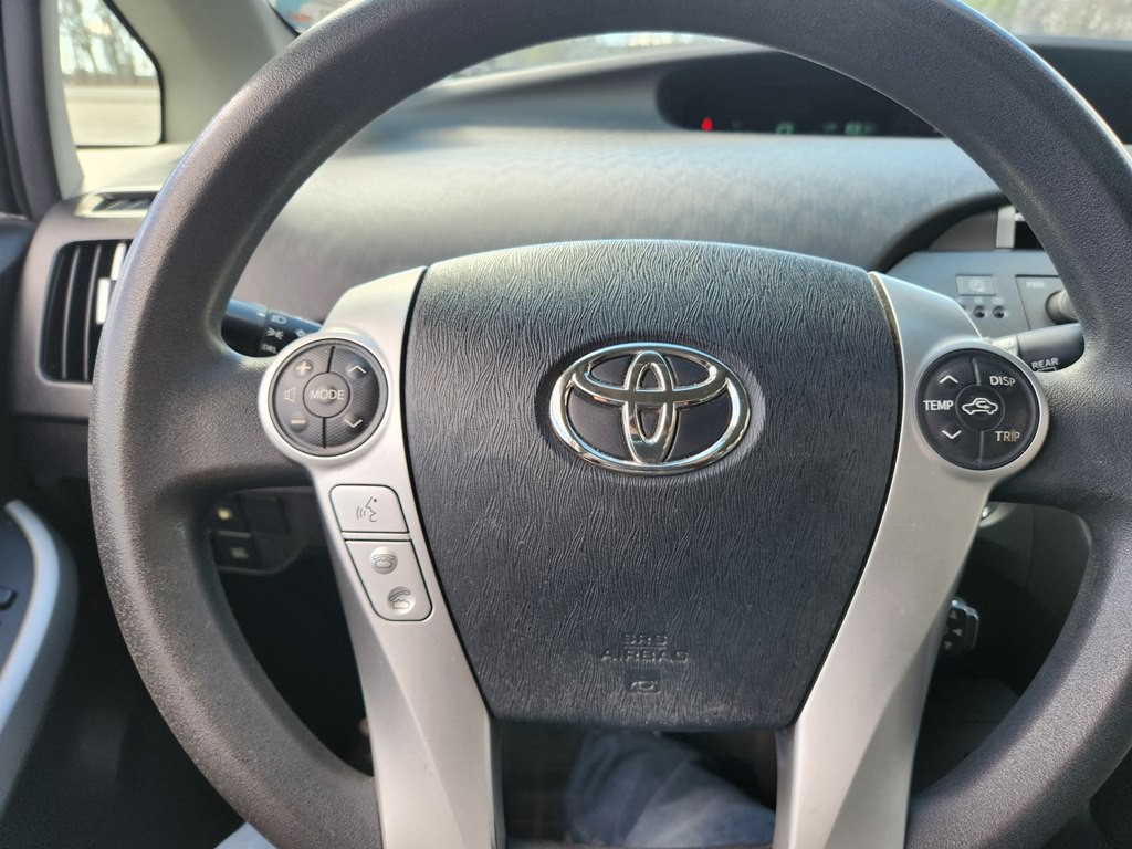 2012 Toyota Prius Image 17