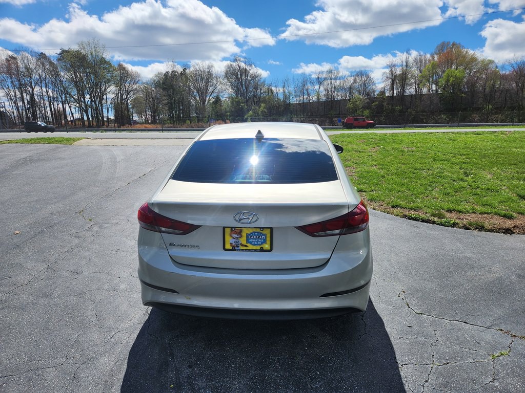 2017 Hyundai Elantra Image 6
