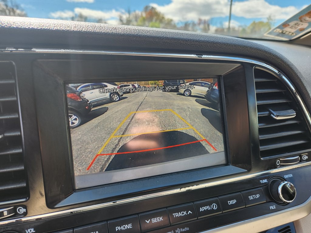 2017 Hyundai Elantra Image 15