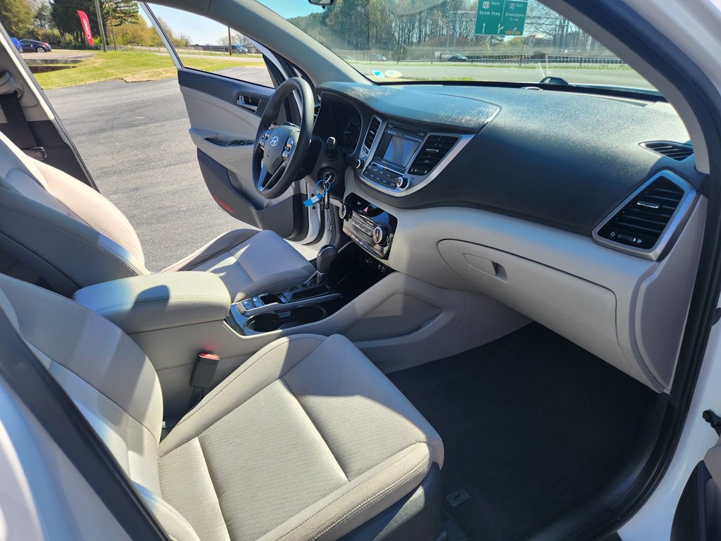 2016 Hyundai Tucson Image 14