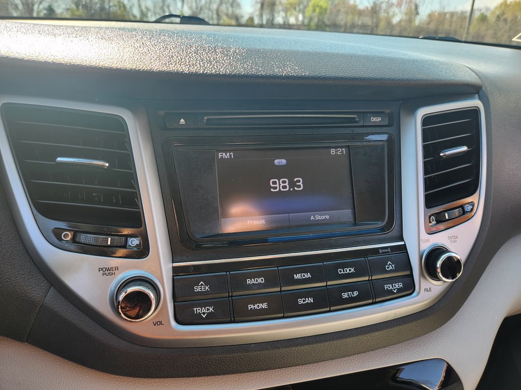 2016 Hyundai Tucson Image 18