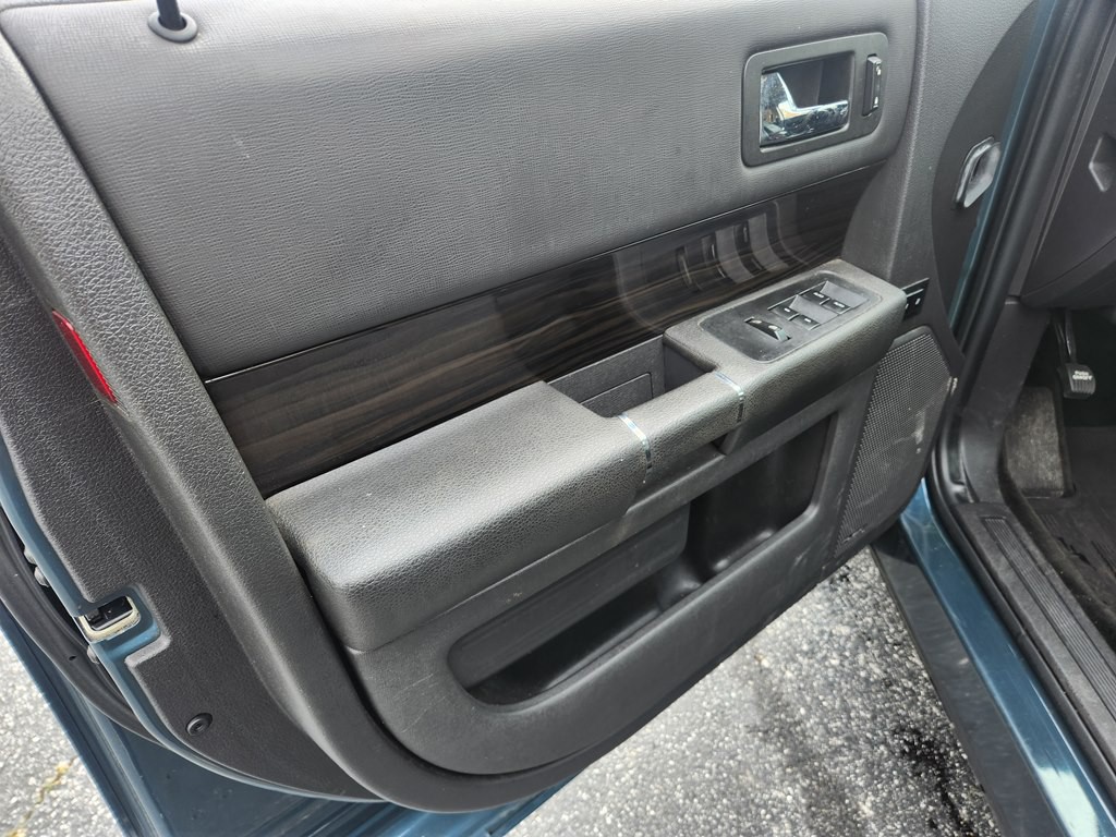 2016 Ford Flex Image 9