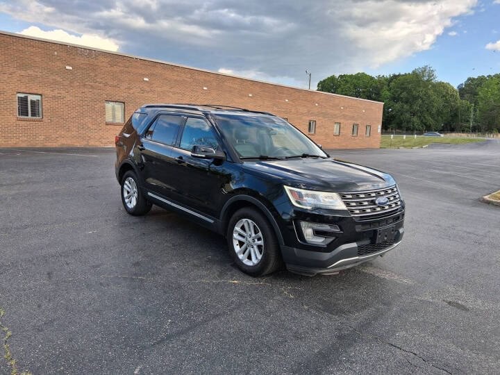 2017 Ford Explorer Image 3