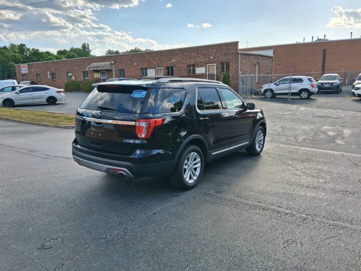 2017 Ford Explorer Image 5