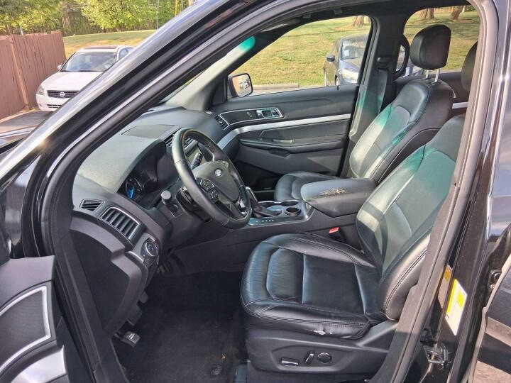2017 Ford Explorer Image 9