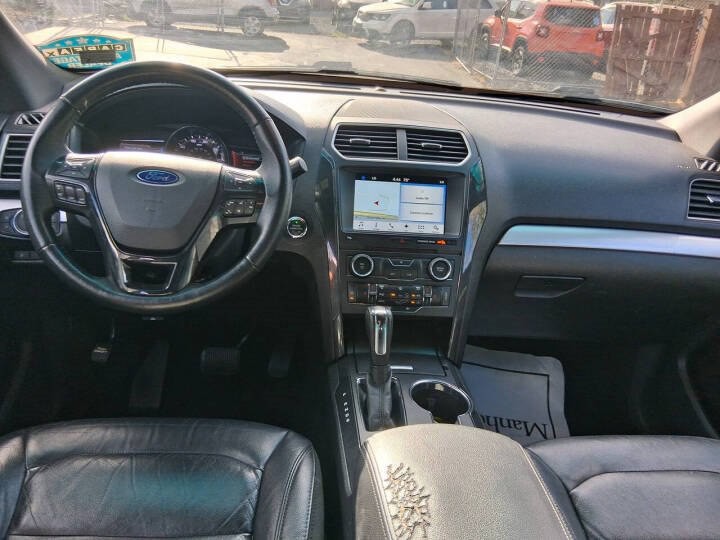 2017 Ford Explorer Image 13