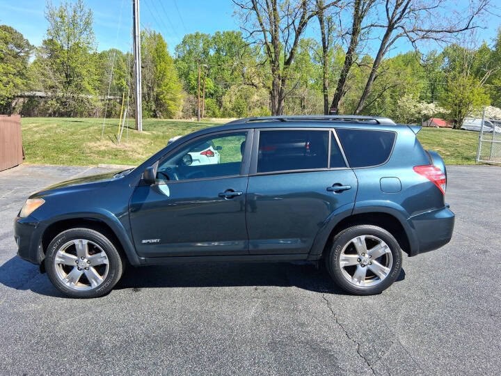 2011 Toyota Rav4 Image 8
