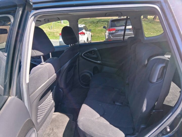 2011 Toyota Rav4 Image 10