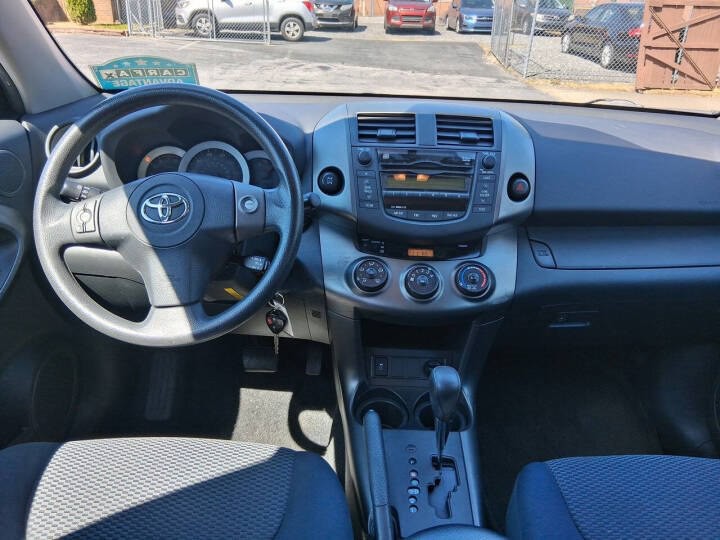 2011 Toyota Rav4 Image 13