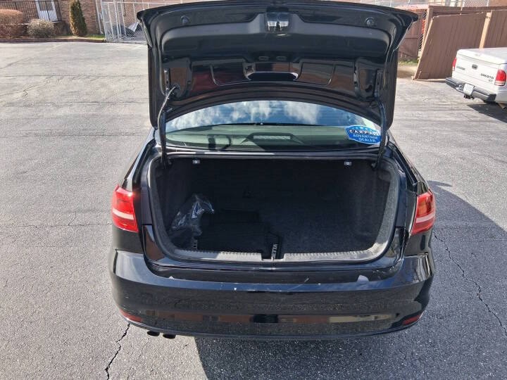 2015 Volkswagen Jetta Image 12