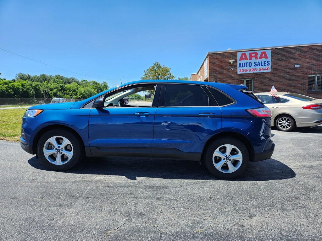 2020 Ford Edge Image 8