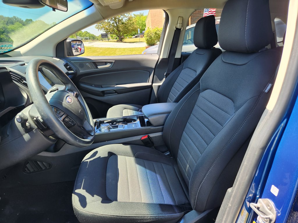 2020 Ford Edge Image 9