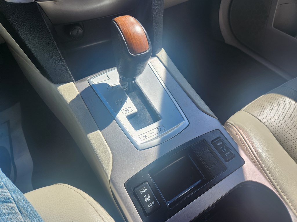 2013 Subaru Outback Image 13