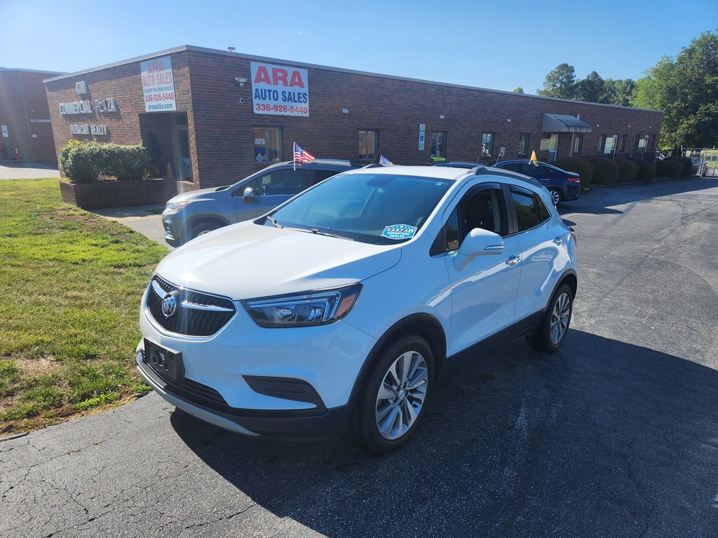 2018 Buick Enclave Image 1