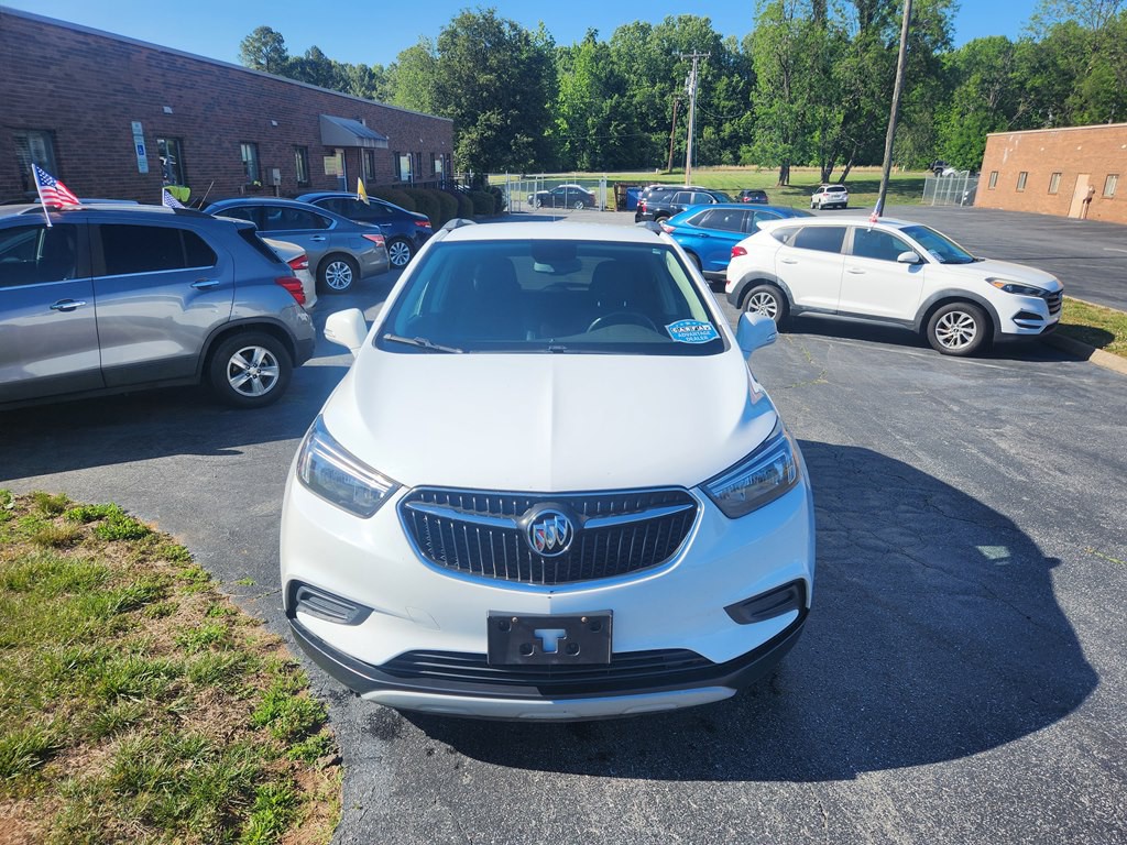2018 Buick Enclave Image 2