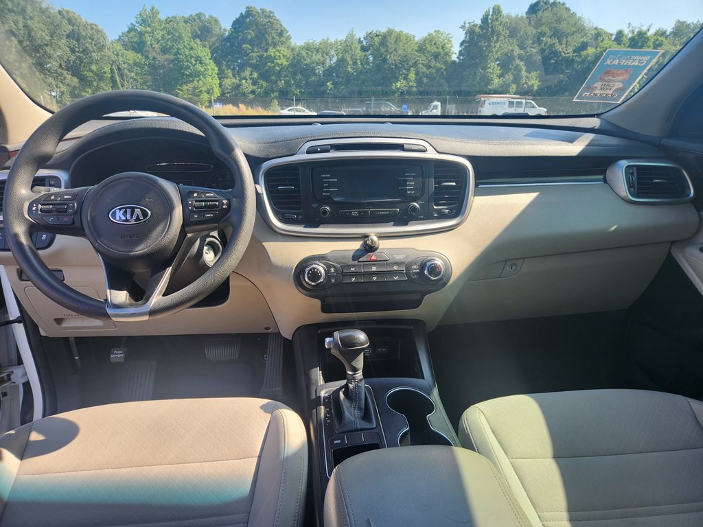 2016 Kia Sorento Image 10