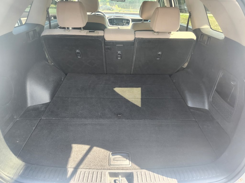 2016 Kia Sorento Image 11