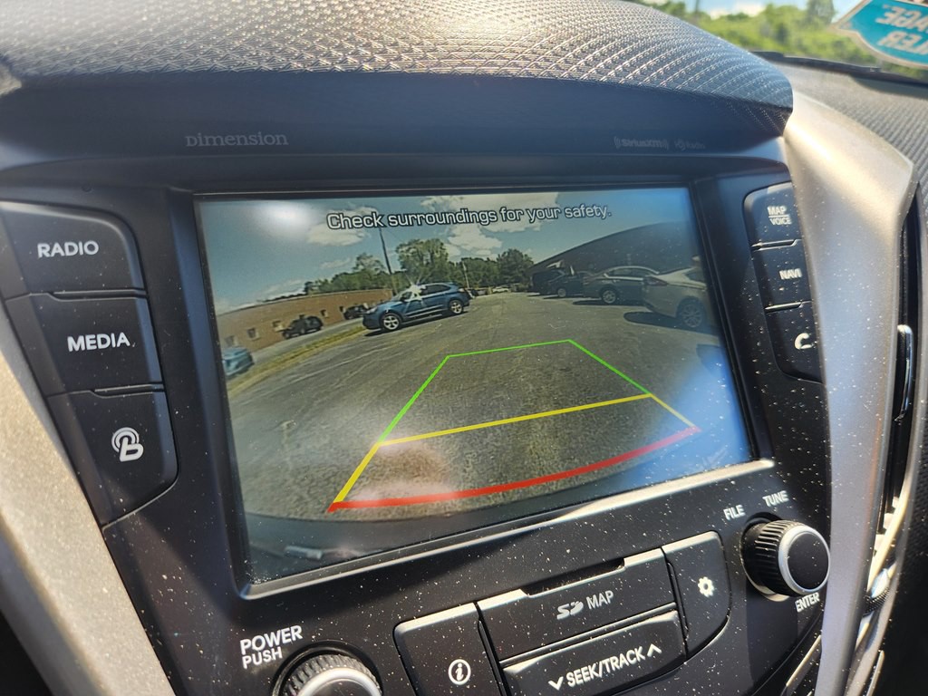 2017 Hyundai Veloster Image 17
