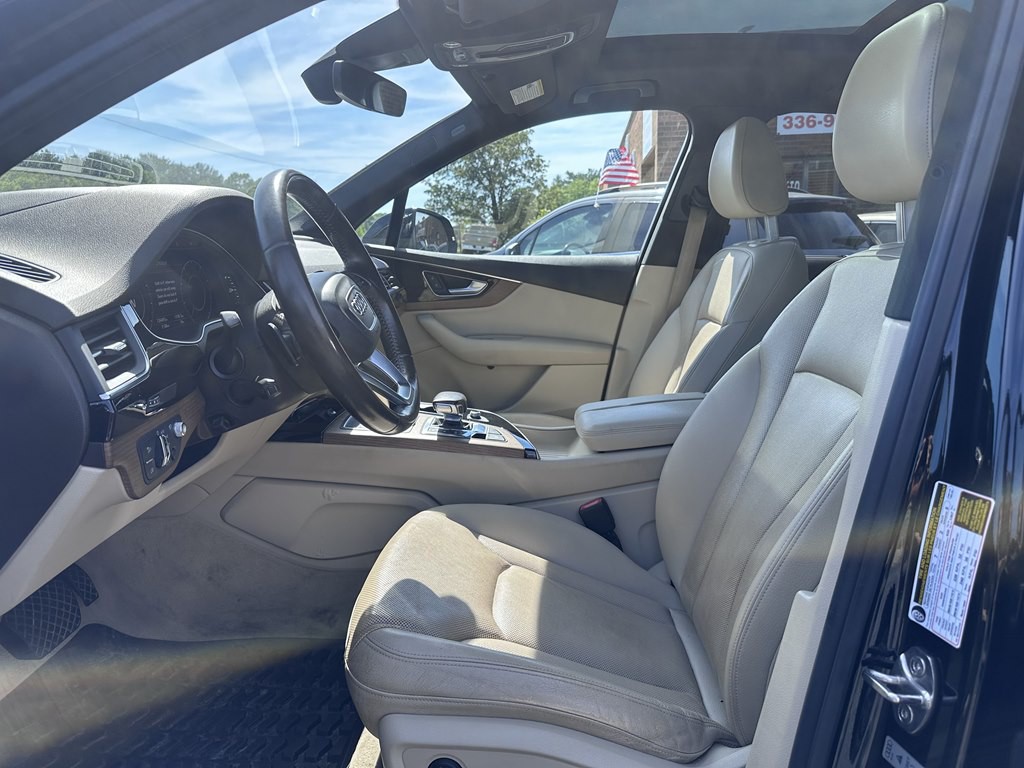 2017 Audi Q7 Image 8