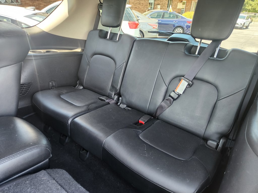 2013 INFINITI QX56 Image 12