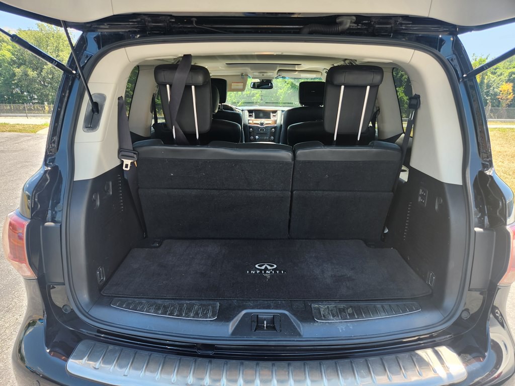 2013 INFINITI QX56 Image 16