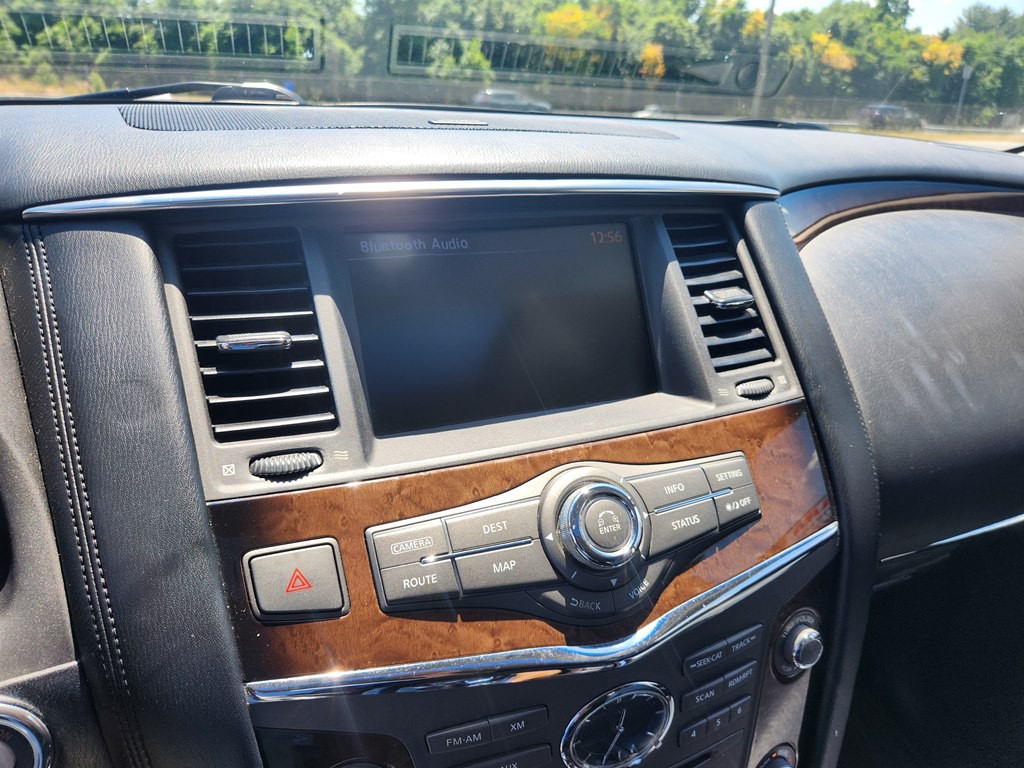 2013 INFINITI QX56 Image 19