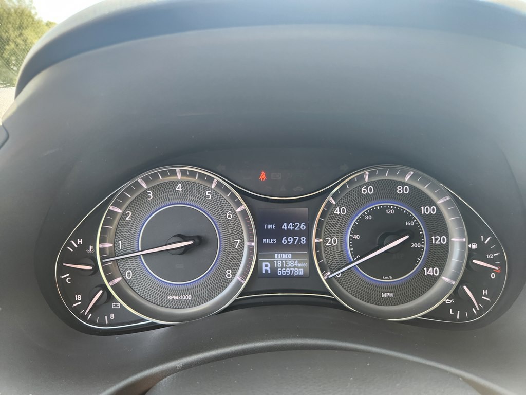 2013 INFINITI QX56 Image 24