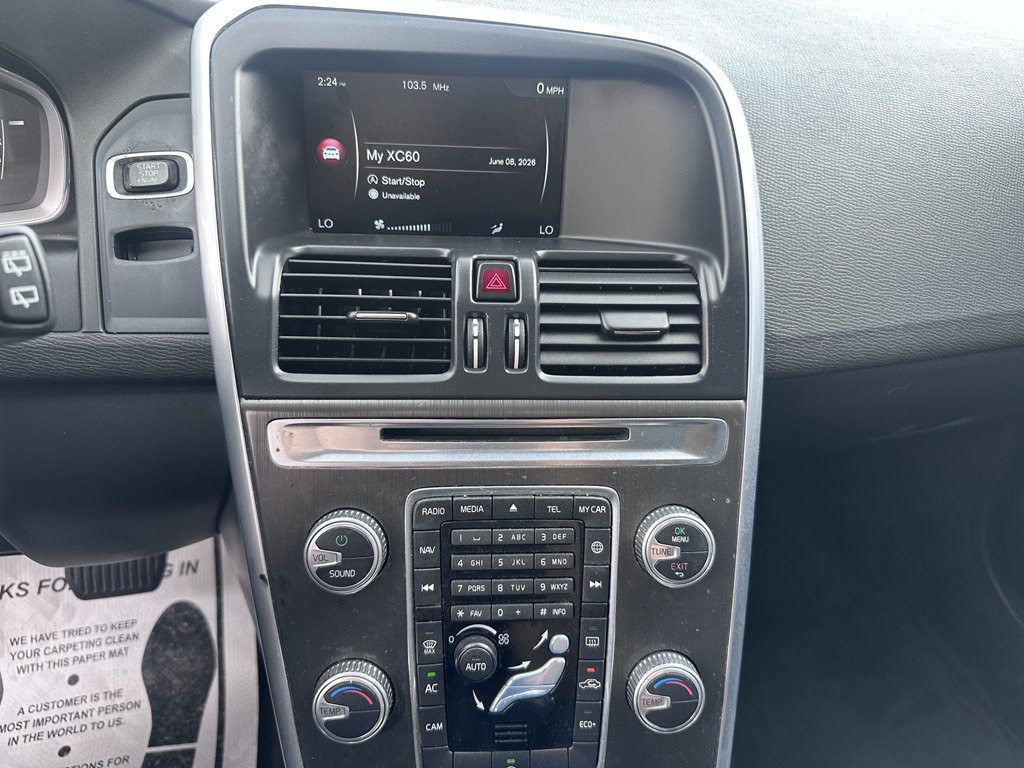 2015 Volvo XC60 Image 12