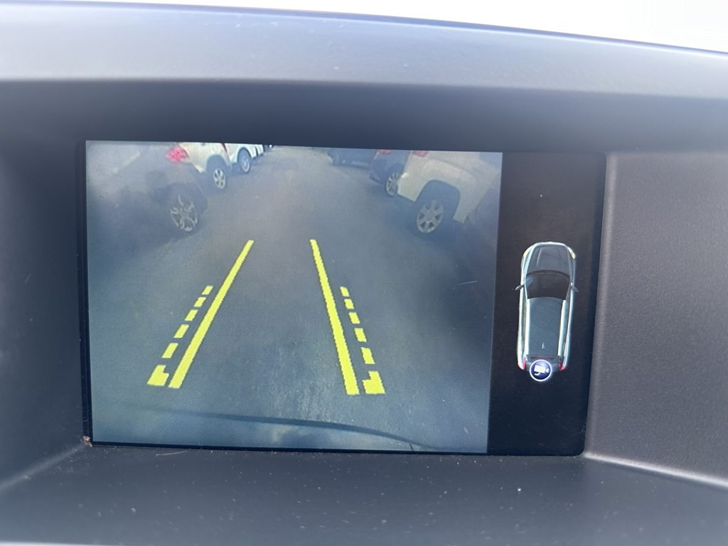 2015 Volvo XC60 Image 14