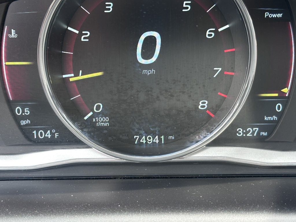 2015 Volvo XC60 Image 17