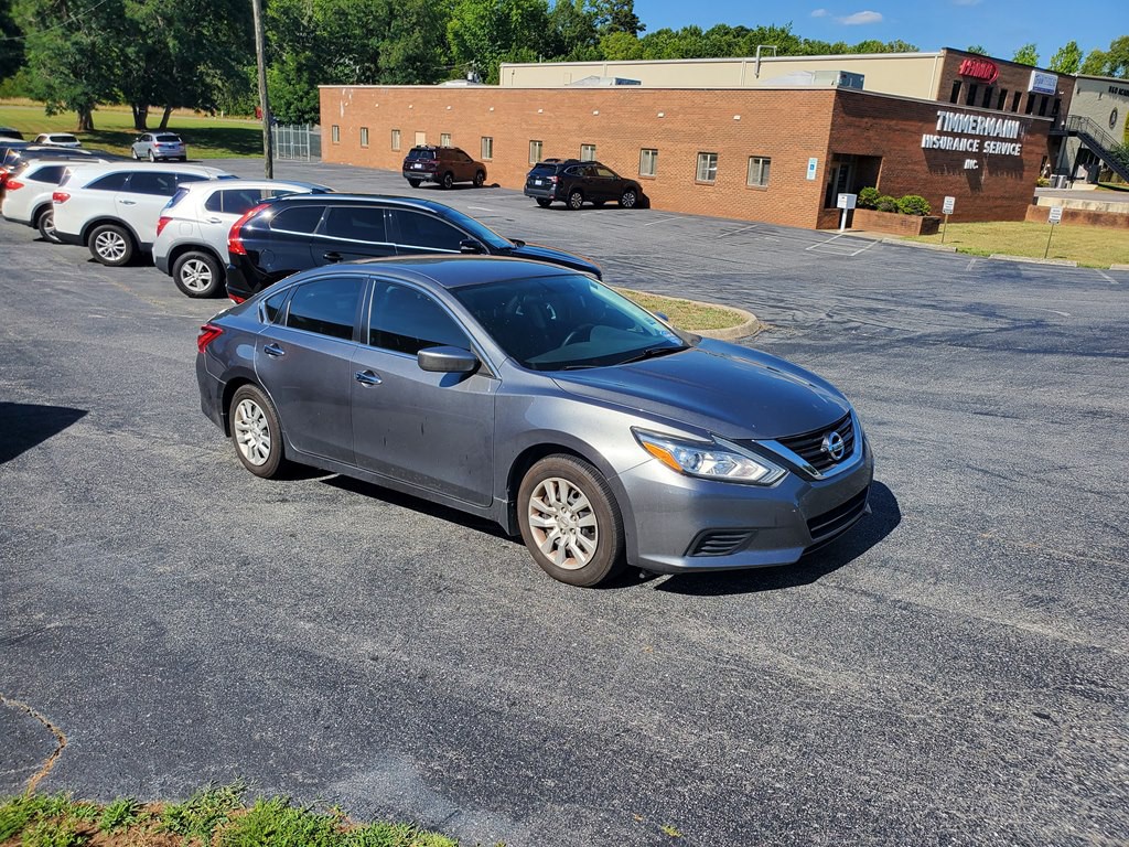 2017 Nissan Altima Image 3