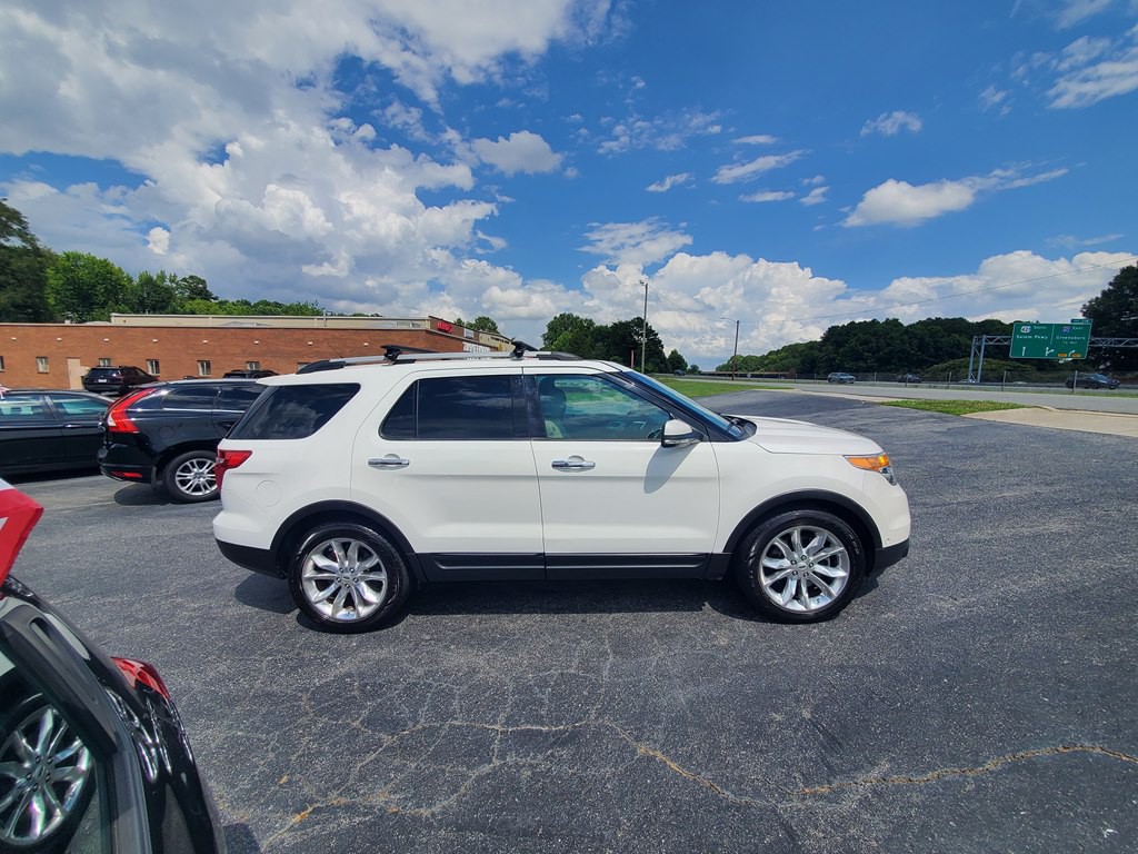 2015 Ford Explorer Image 4