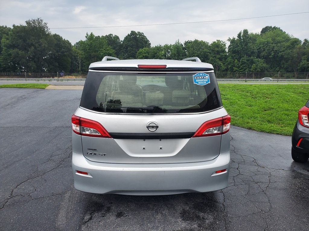 2013 Nissan Quest Image 6
