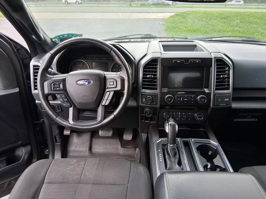 2017 Ford F-150 Image 12