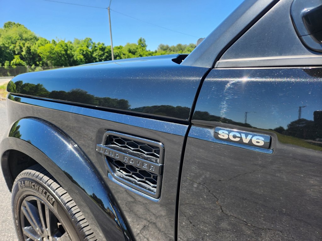 2016 Land Rover LR4 Image 9