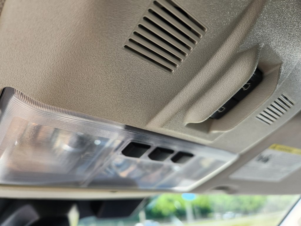2016 Land Rover LR4 Image 29