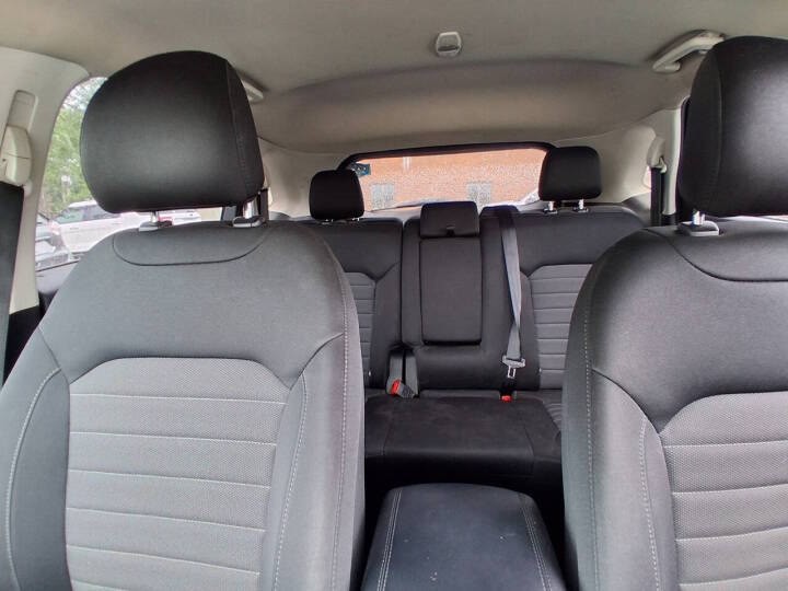 2018 Ford Edge Image 12