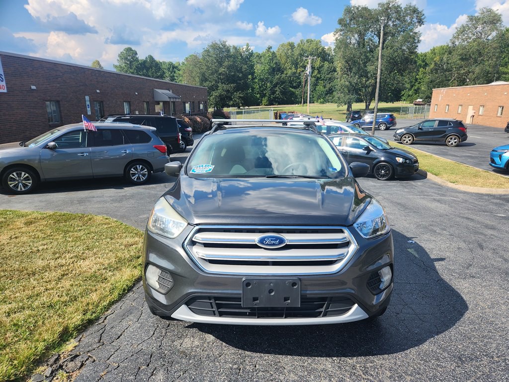 2018 Ford Escape Image 2
