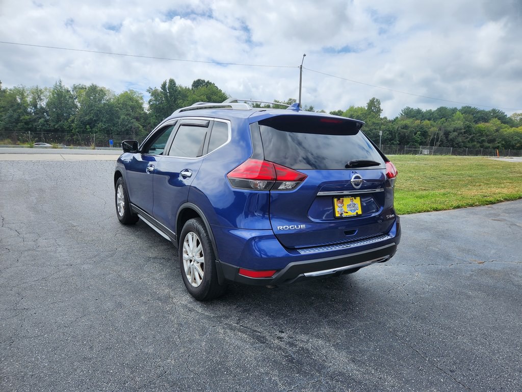 2017 Nissan Rogue Image 8