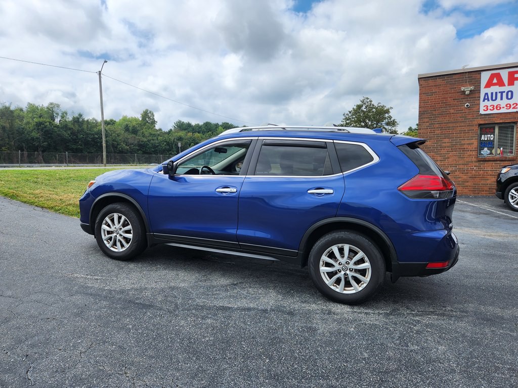 2017 Nissan Rogue Image 9
