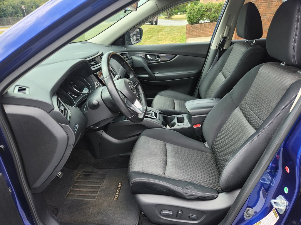 2017 Nissan Rogue Image 11