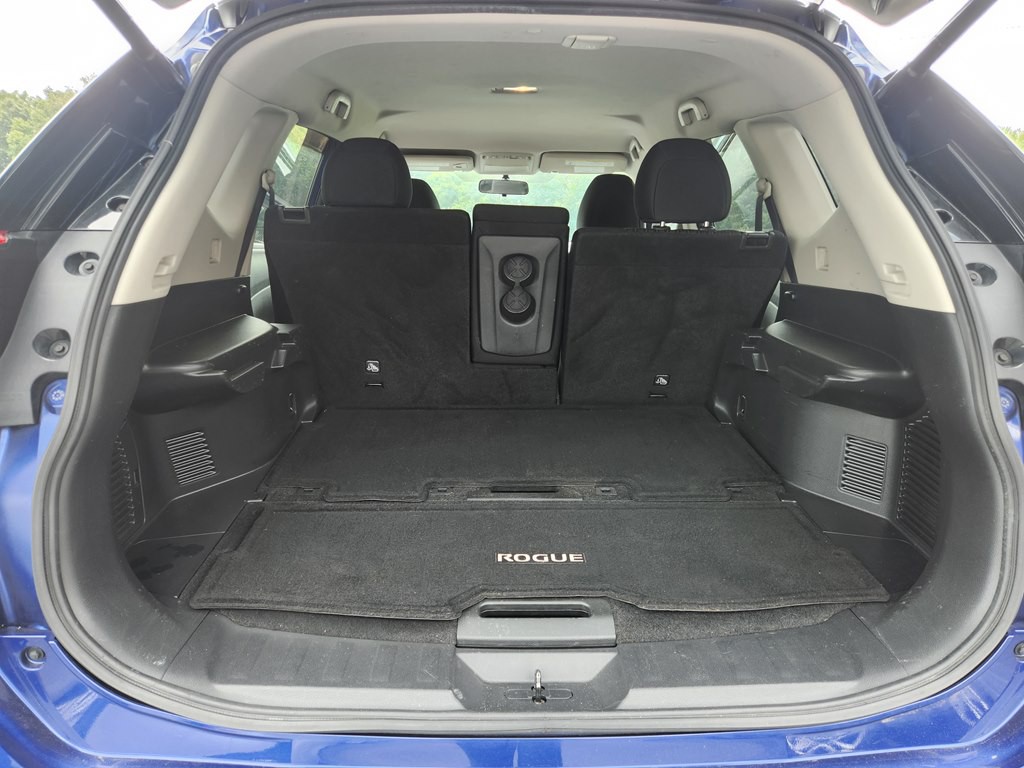 2017 Nissan Rogue Image 14