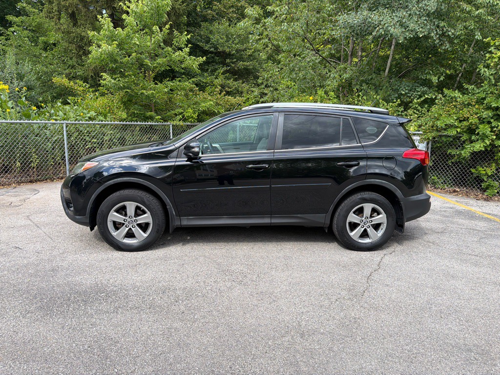 2015 Toyota Rav4 Image 4